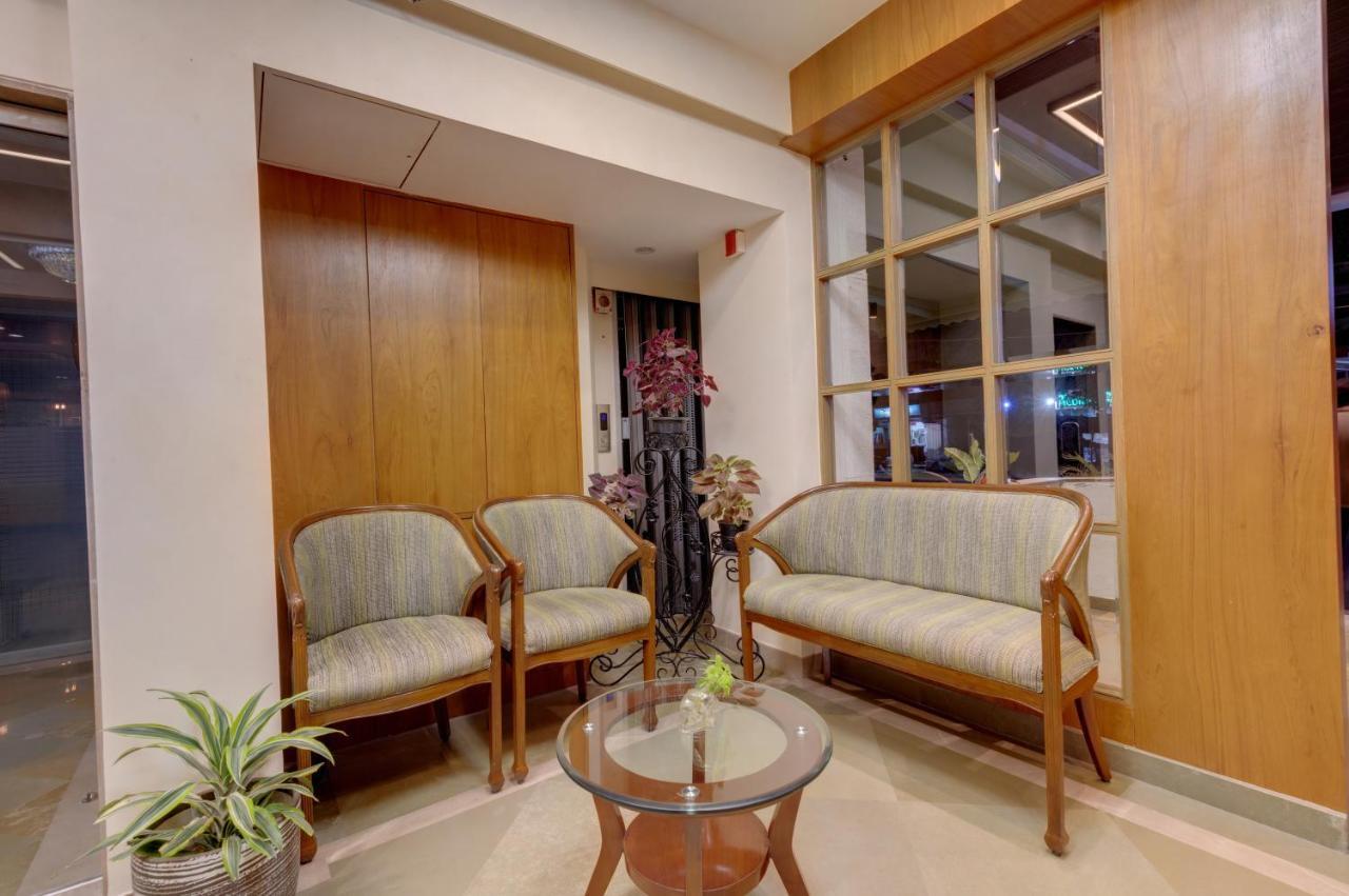 The Beacon Hotel Vadodara Exterior photo
